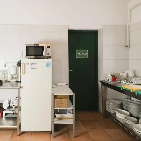 Mueller's 3 * Шиофок